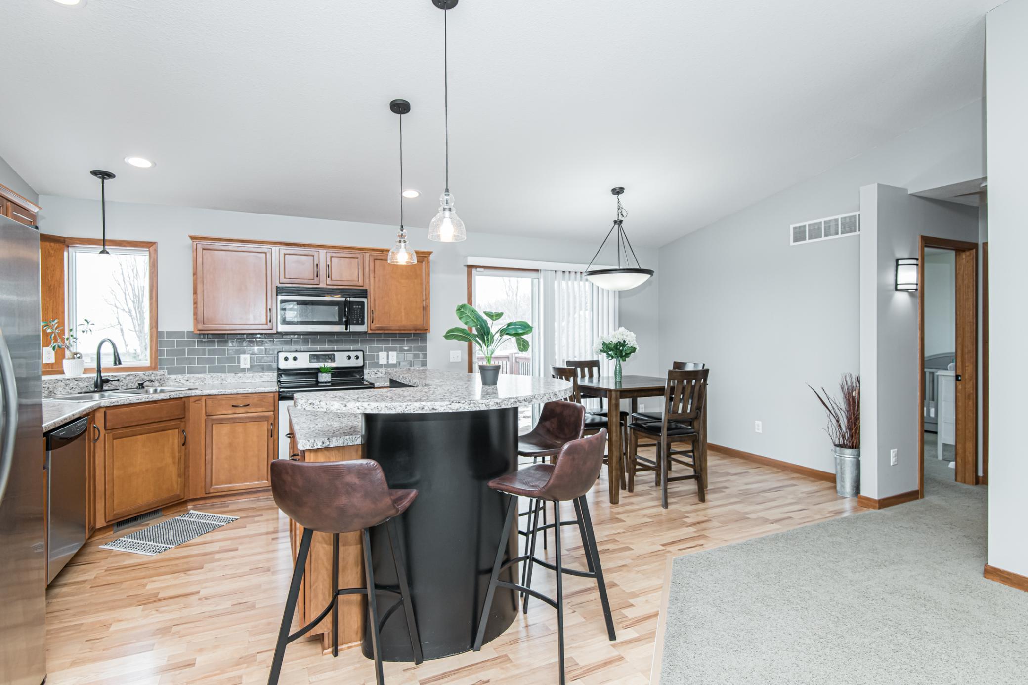 5435 Castleview Drive Northwest Rochester, MN 55901 - Photo 5 of 32