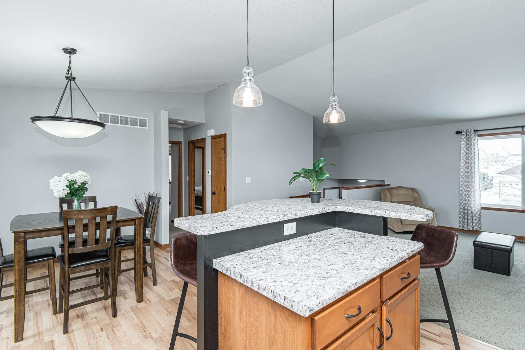 5435 Castleview Drive Northwest Rochester, MN 55901 - Photo 7 of 32