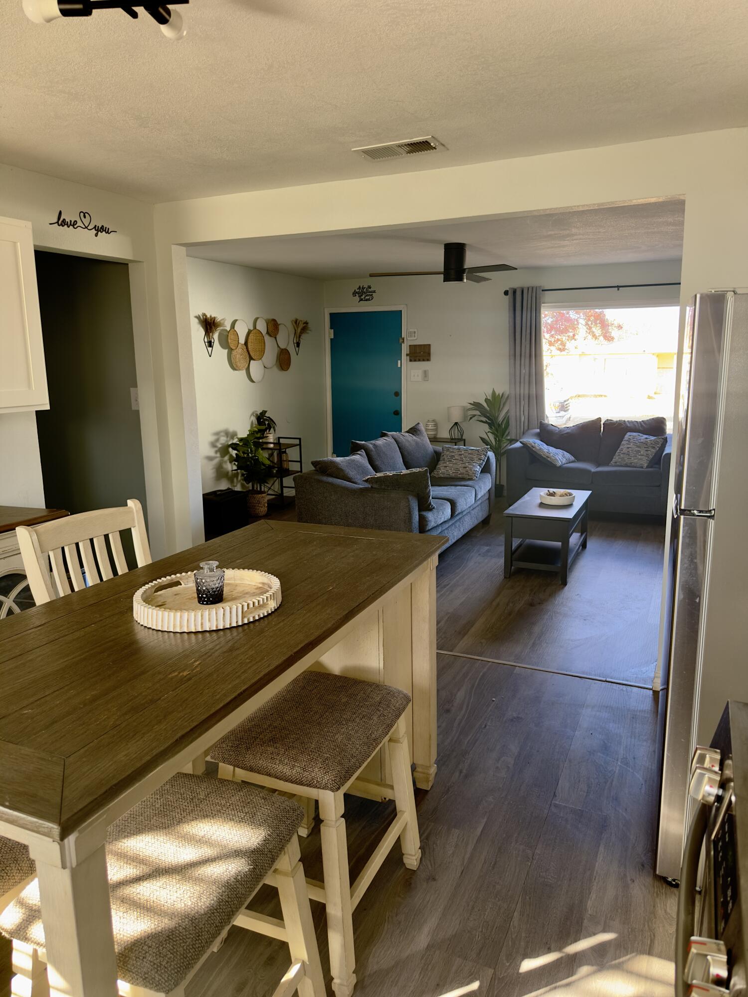4807 39th Street Lubbock, TX 79414 - Photo 16 of 29 a living room with furniture and a table
