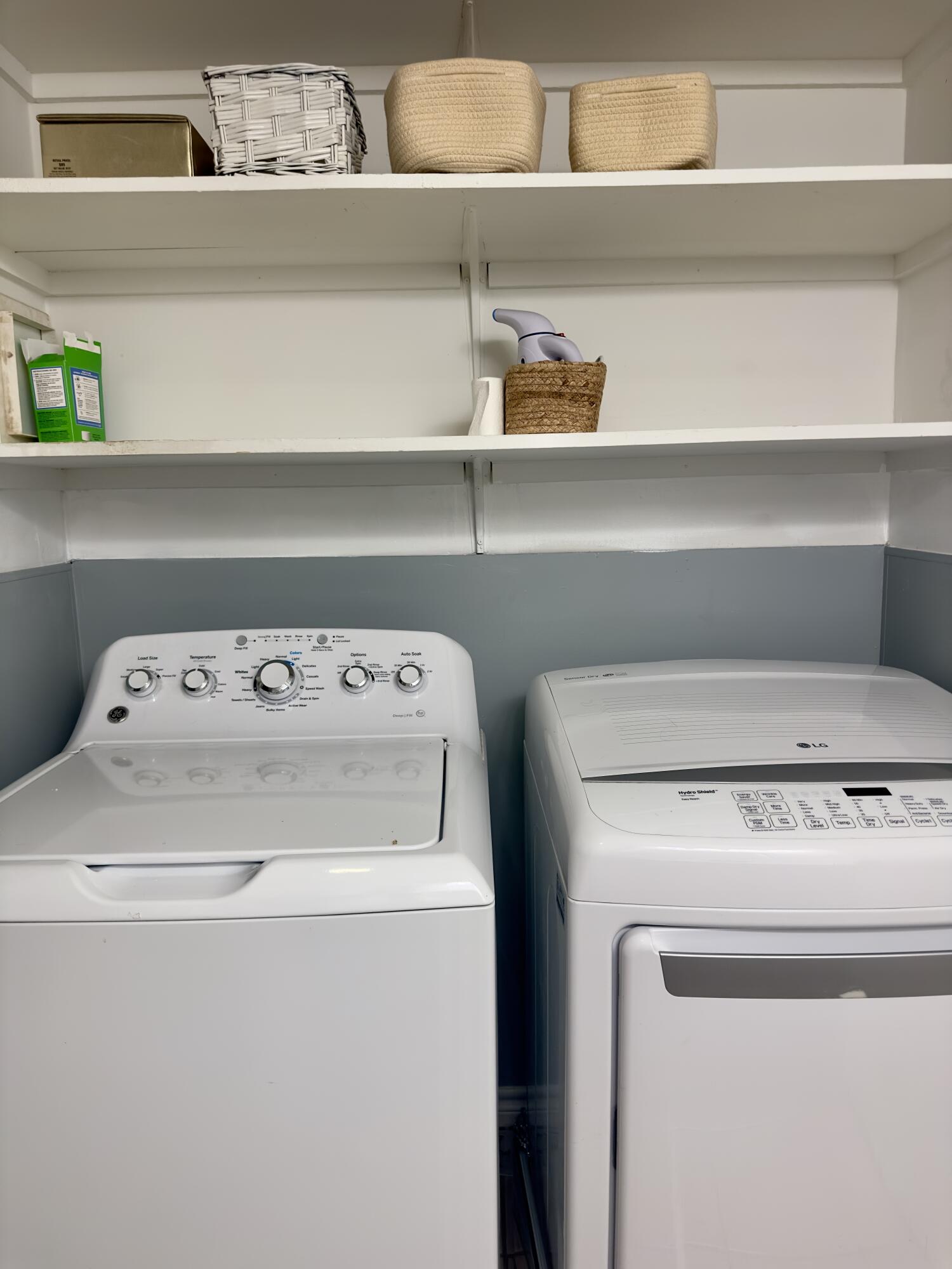 4807 39th Street Lubbock, TX 79414 - Photo 19 of 29 a utility room with dryer and washer