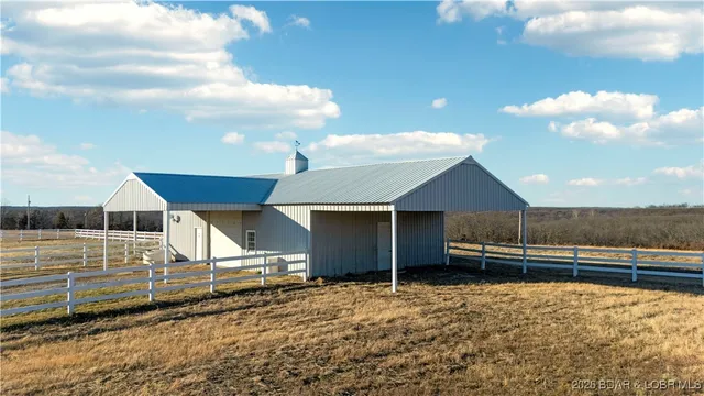 $515,000 | 455 Camping Paradise Road, Roach, MO 65787
