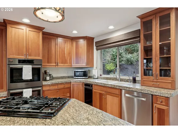 $890,000 | 281 Southeast 41st Court, Gresham, OR 97080