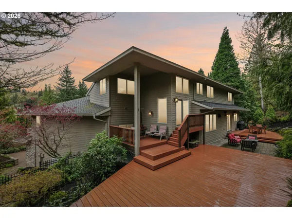 $890,000 | 281 Southeast 41st Court, Gresham, OR 97080