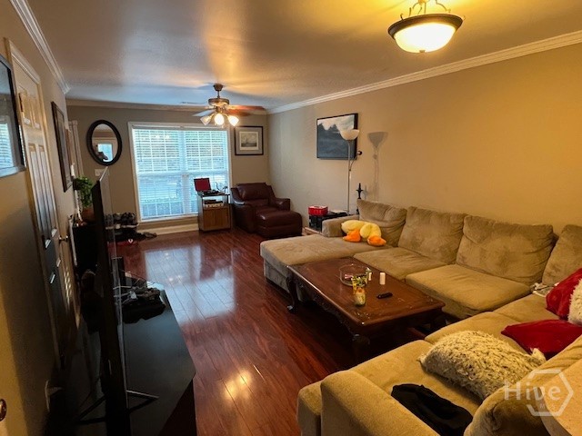 240 Cleveland Road, Unit 440 Athens, GA 30622 - Photo 3 of 13 Living Room/Dining Room