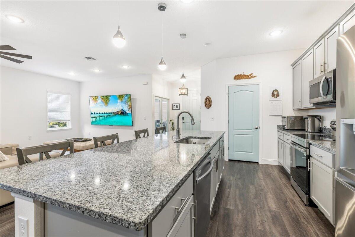 858 George Street Sebastian, FL 32958 - Photo 24 of 49 Kitchen