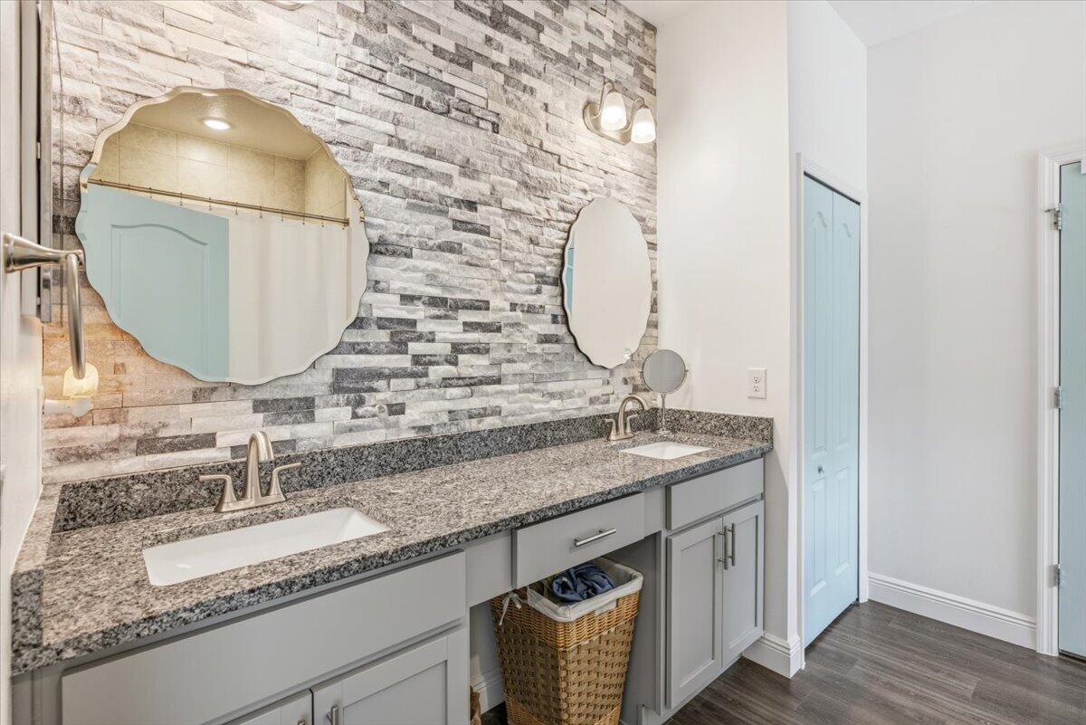 858 George Street Sebastian, FL 32958 - Photo 31 of 49 Primary Bath en suite