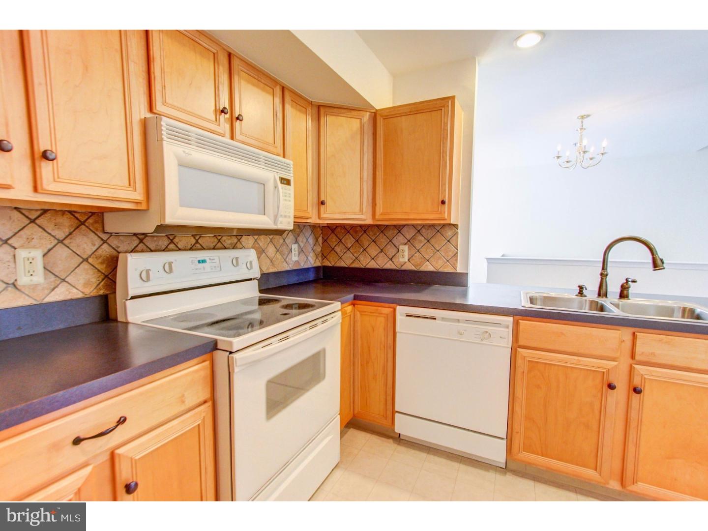 79 Wagon Wheel Road Quakertown, PA 18951 - Photo 6 of 20 Kitchen