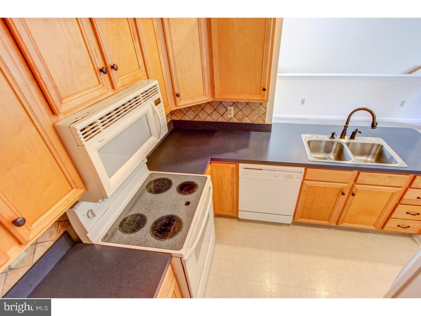 79 Wagon Wheel Road Quakertown, PA 18951 - Photo 7 of 20 Kitchen