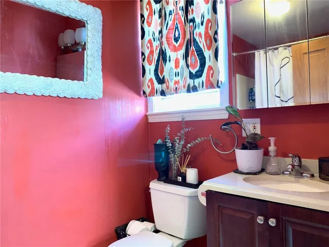 $3,000 | 62 Dixon Street, Unit 1, Newport, RI 02840