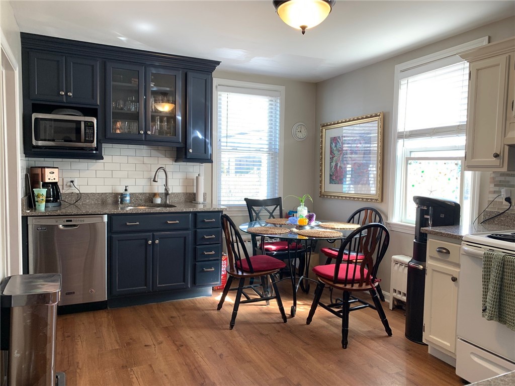 62 Dixon Street, Unit 1 Newport, RI 02840 - Photo 9 of 14