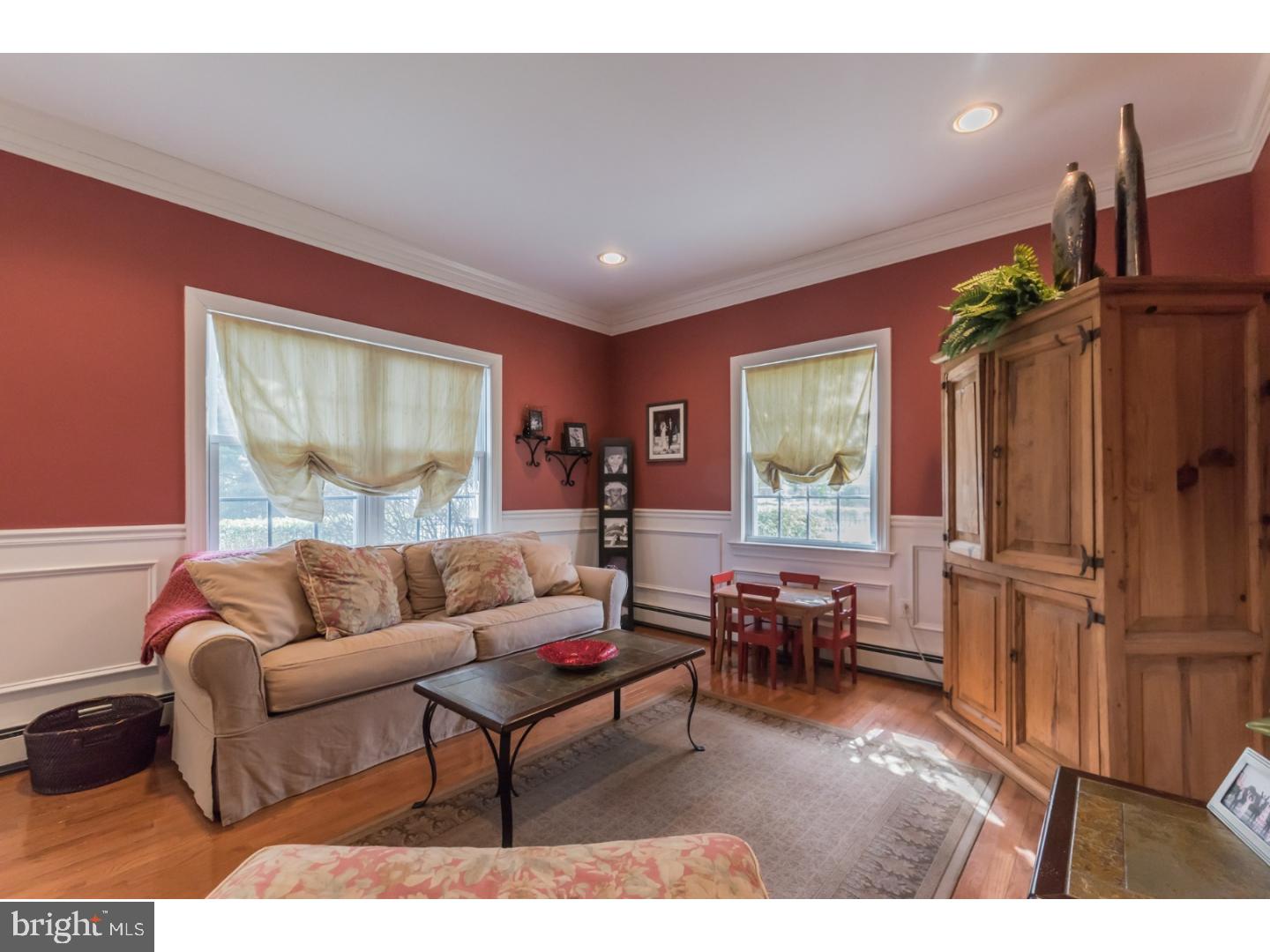 50 Hood Road Ardmore, PA 19003 - Photo 4 of 25 Living Room