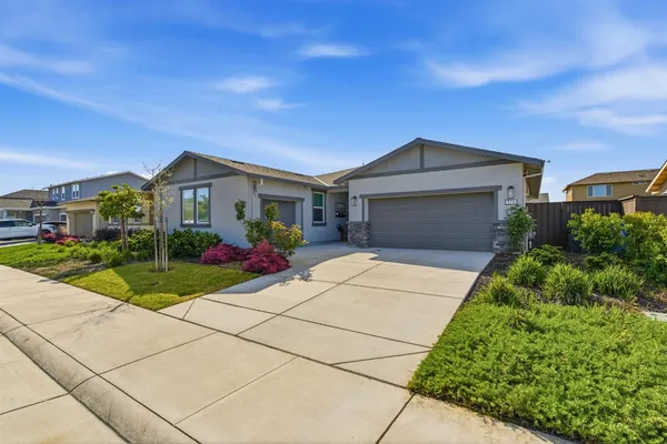 $634,900 | 974 Lyonia Drive, Galt, CA 95632