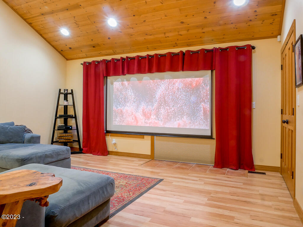 12319 Logsden Road Blodgett, OR 97326 - Photo 40 of 78 Bedroom #3/Theater Room