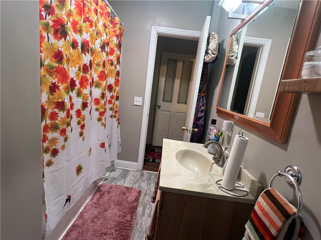 109 Strong Street Rochester, NY 14621 - Photo 15 of 31