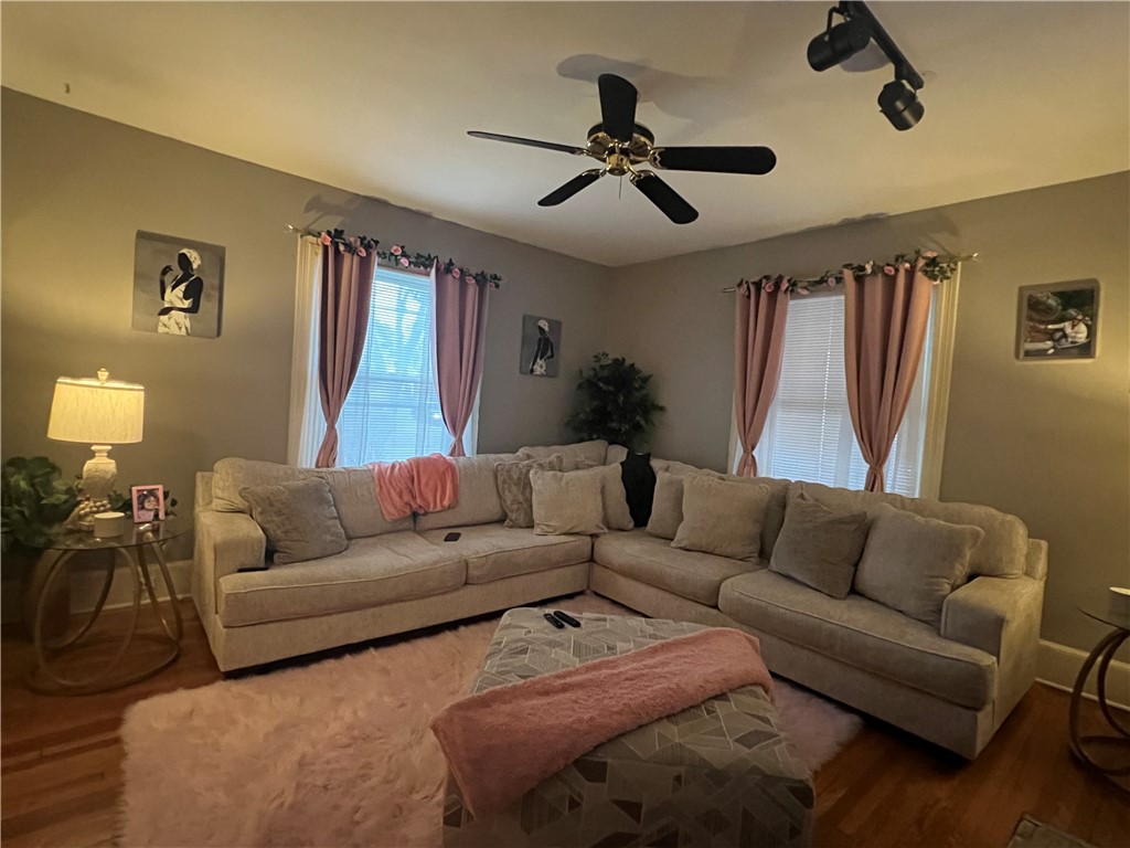 109 Strong Street Rochester, NY 14621 - Photo 6 of 31 Upstairs Apt