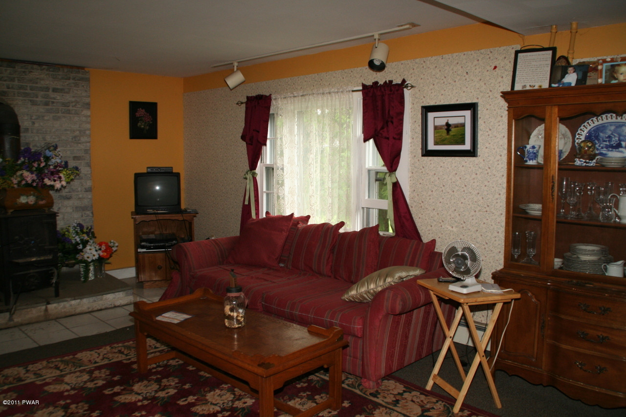 51 Neville Road Moscow, PA 18444 - Photo 10 of 18