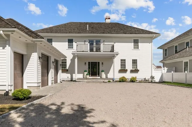 $7,000 | 45 Carnegie Abbey Lane, Portsmouth, RI 02871