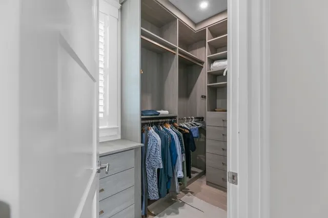 $7,000 | 45 Carnegie Abbey Lane, Portsmouth, RI 02871