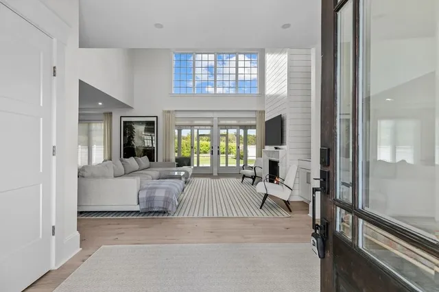 $7,000 | 45 Carnegie Abbey Lane, Portsmouth, RI 02871