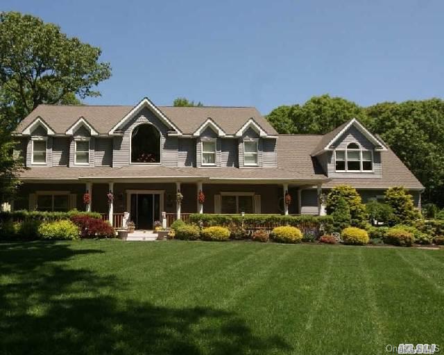 9 Ingrid Road Setauket, NY 11733 - Photo 1 of 1 Gallery Image 1