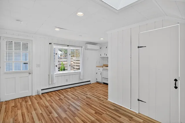 $599,900 | 933-935 West Yarmouth Road, Yarmouth, MA 02675