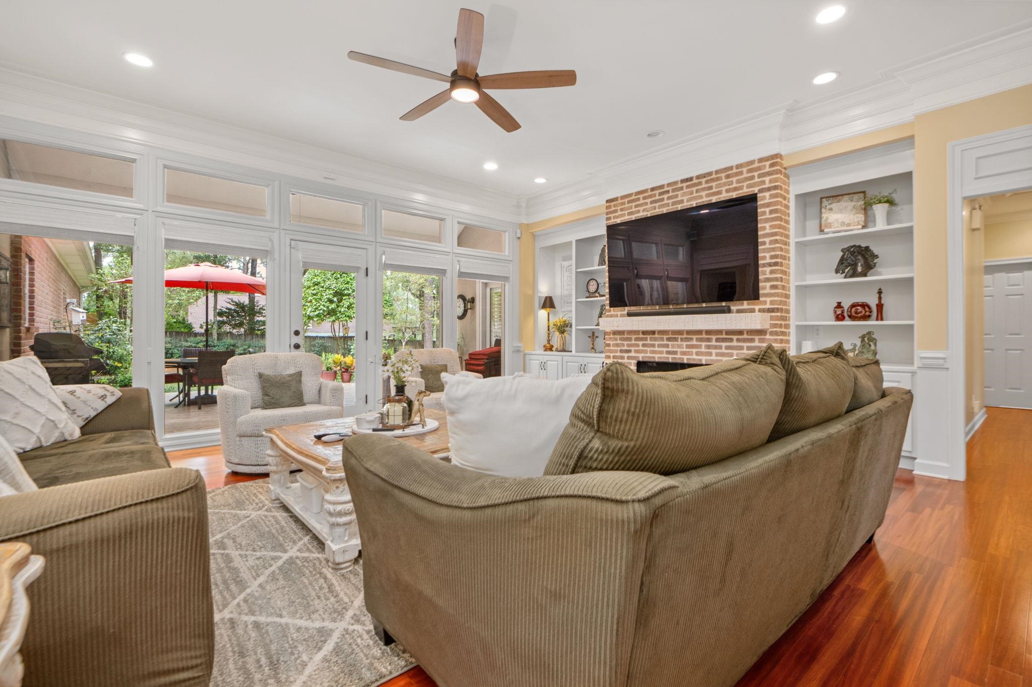 105 Beaver Dam Road Fairhope, AL 36532 - Photo 5 of 55 Living Room