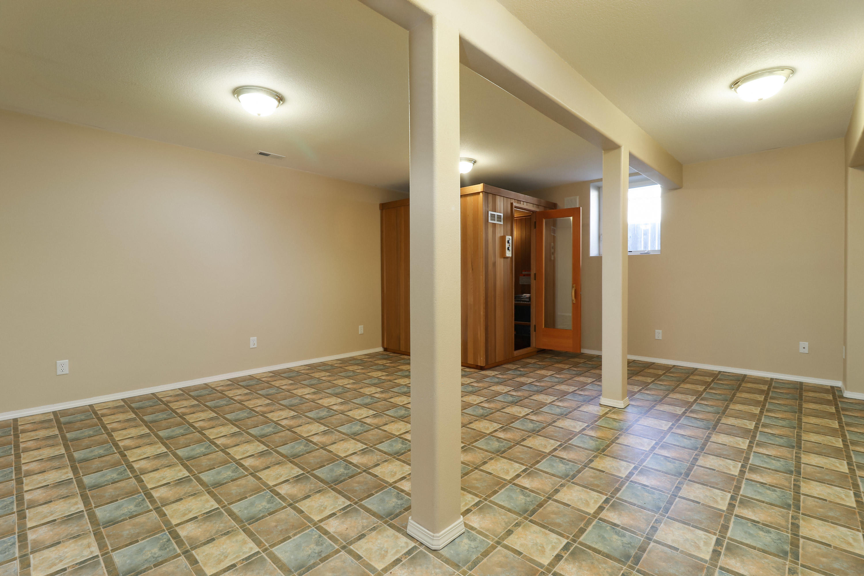 9809 Northwest Engleman Street Portland, OR 97229 - Photo 21 of 28 9809 NW Engleman St - 21