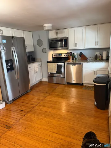 $1,350 | 288 Benham Road, Groton, CT 06340