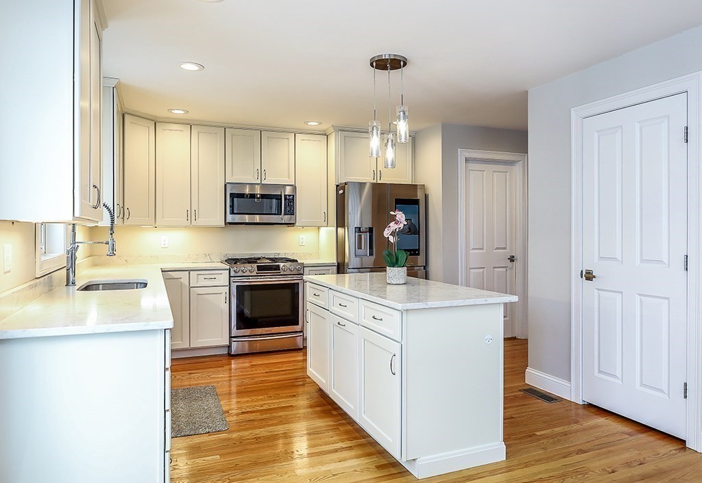 36 Danny Road Boston, MA 02136 - Photo 2 of 39 Gallery Image 2