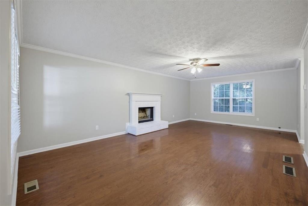 310 Rockingham Drive Loganville, GA 30052 - Photo 12 of 46 Gallery Image 12