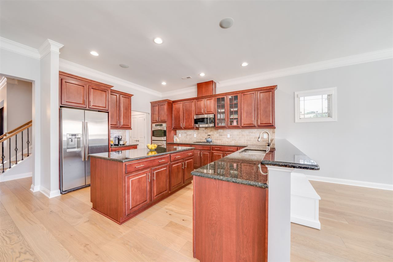 1338 Rodessa Run Raleigh, NC 27607 - Photo 9 of 27 Ample room for bar seating for casual dining and entertaining Kitchen
