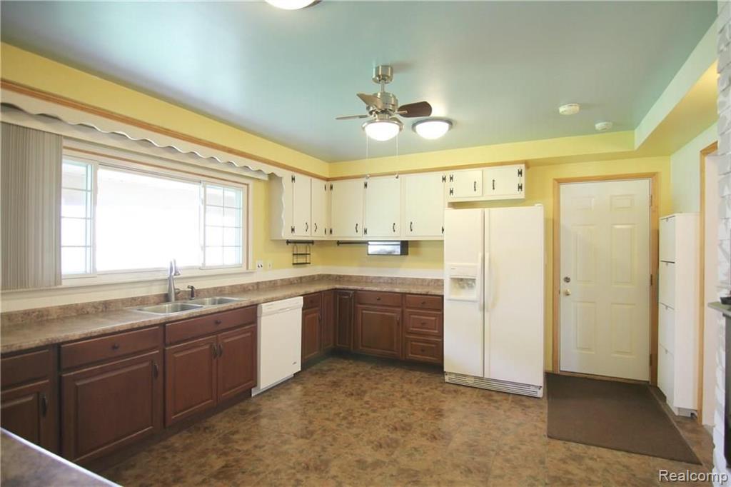 5940 Burnham Road Bloomfield Hills, MI 48301 - Photo 18 of 27