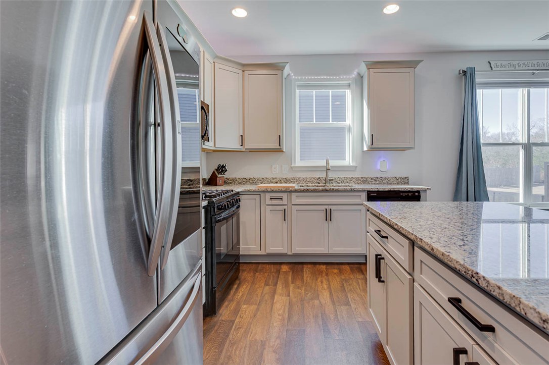183 Capslock Trail Pendleton, SC 29670 - Photo 8 of 49 Spacious kitchen