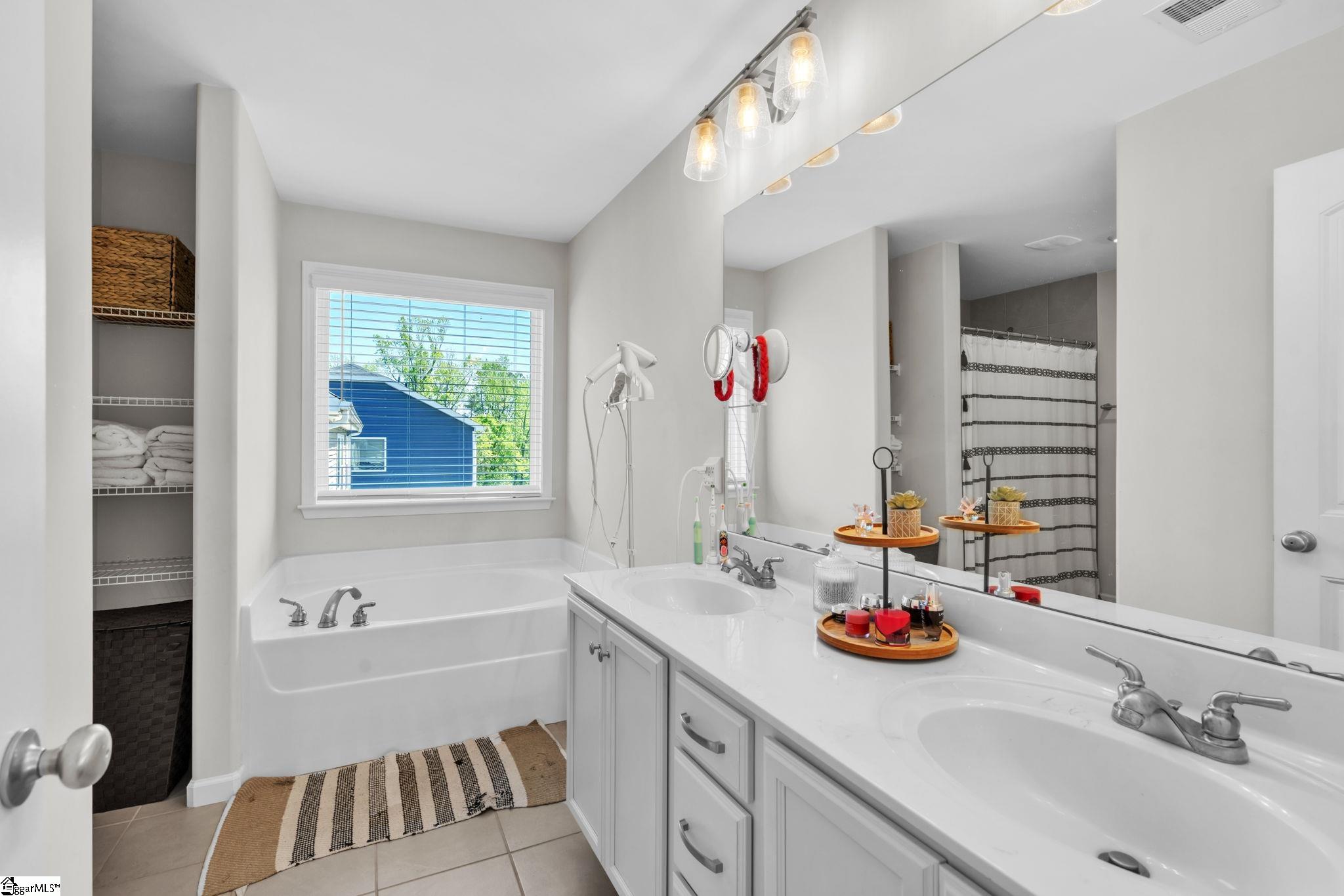 224 Everard Lane Greer, SC 29650 - Photo 17 of 36