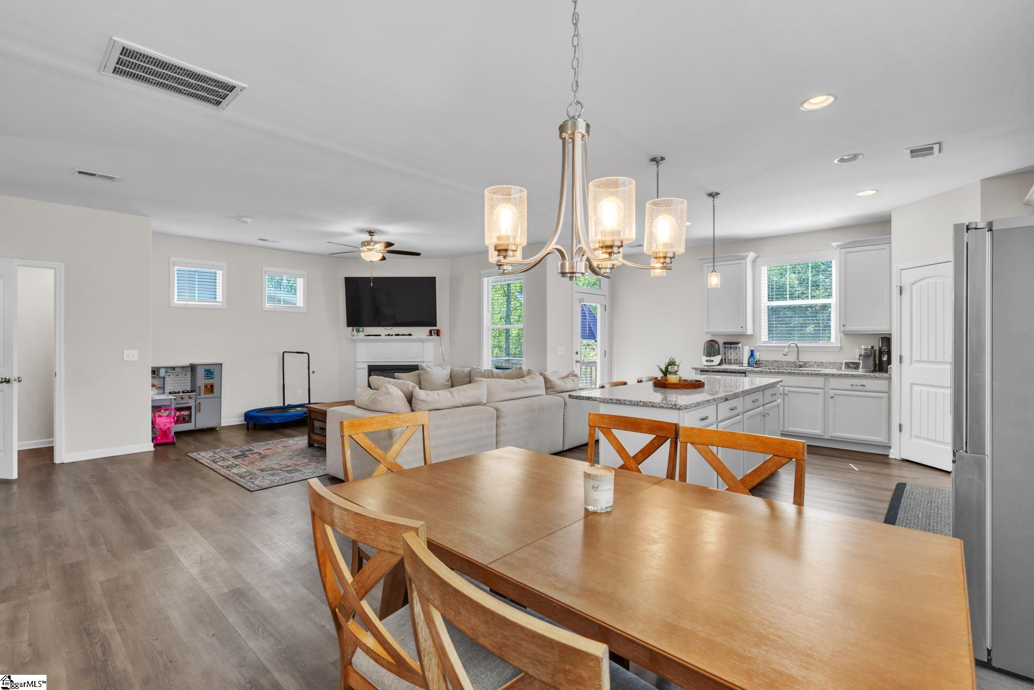 224 Everard Lane Greer, SC 29650 - Photo 10 of 36