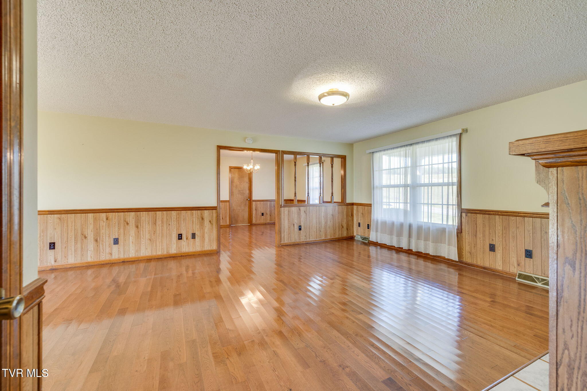 523 Oakland Road Limestone, TN 37681 - Photo 8 of 61 008