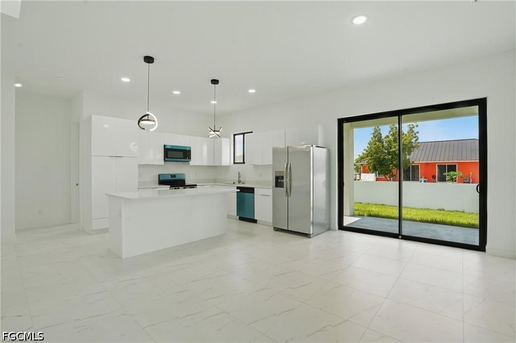 472 Rajah Street Lehigh Acres, FL 33974 - Photo 9 of 25