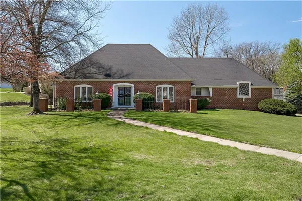 $419,900 | 3312 East Colony Square, St. Joseph, MO 64506