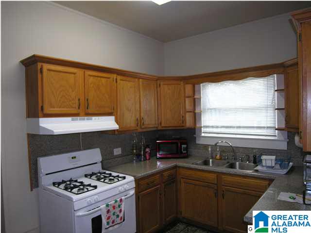 141 Hawthorne Road East Birmingham, AL 35209 - Photo 7 of 26