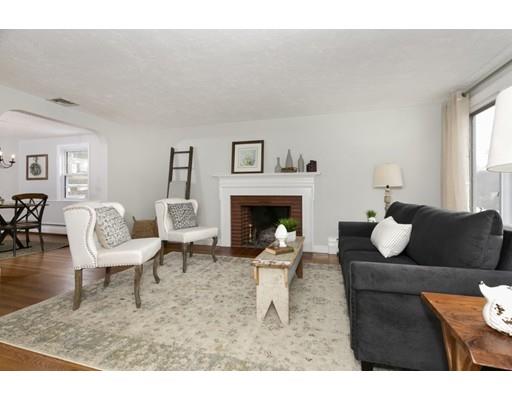 27 Marion Road Wakefield, MA 01880 - Photo 3 of 27