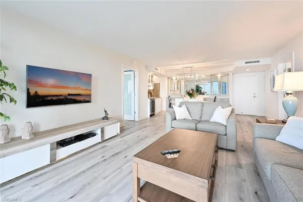 $13,000 | 4001 Gulf Shore Boulevard North, Unit 803, Naples, FL 34103