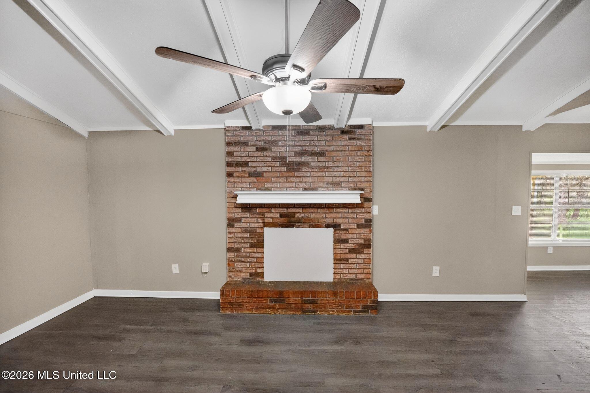 1062 Autumn Street Jackson, MS 39212 - Photo 22 of 41 22_1062_Autumn_St_Jackson_MS_39212-Livin