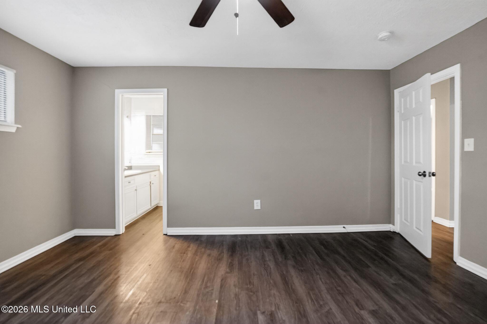 1062 Autumn Street Jackson, MS 39212 - Photo 30 of 41 30_1062_Autumn_St_Jackson_MS_39212-Bedro