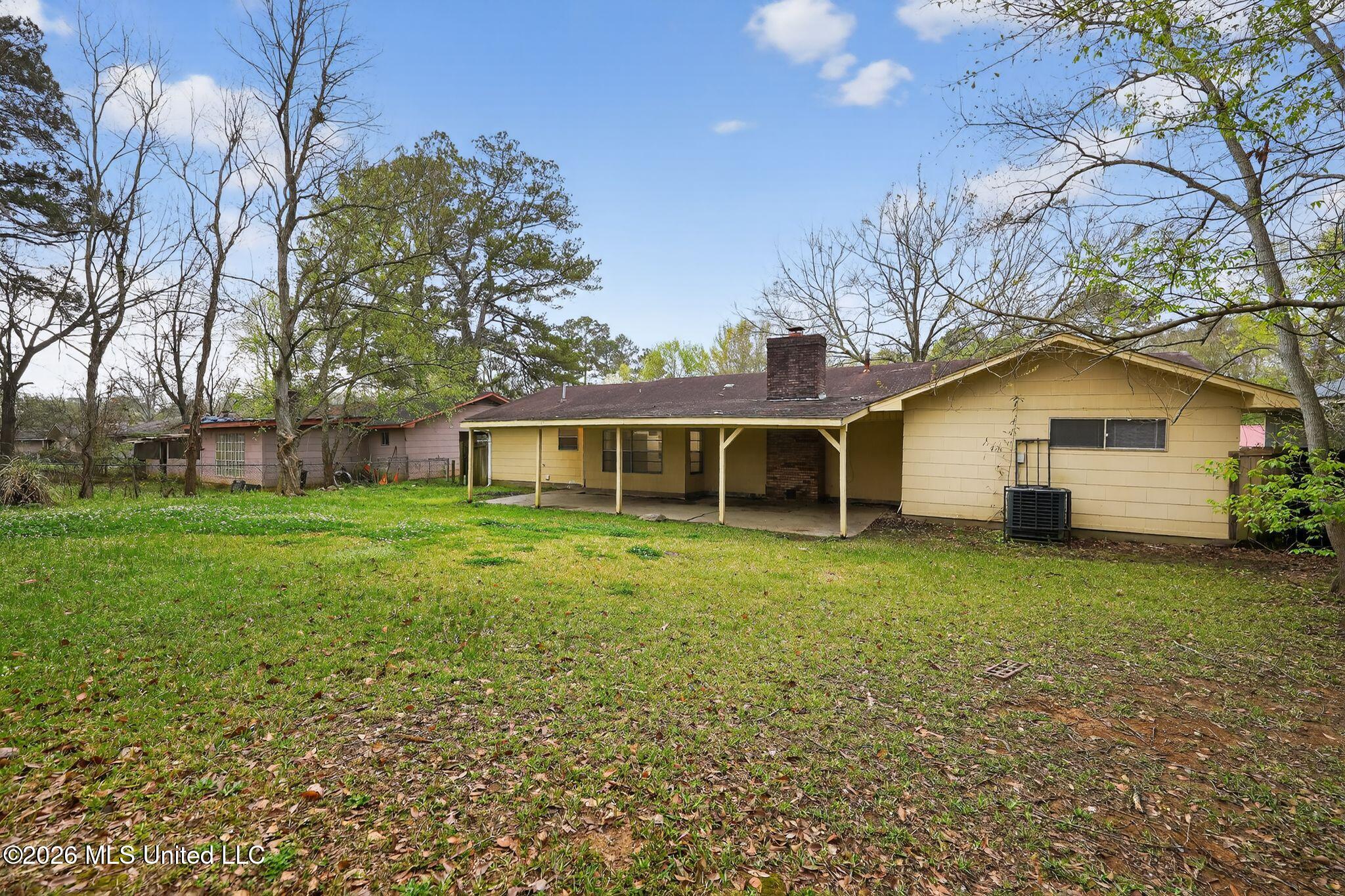 1062 Autumn Street Jackson, MS 39212 - Photo 3 of 41 03_1062_Autumn_St_Jackson_MS_39212-Exter