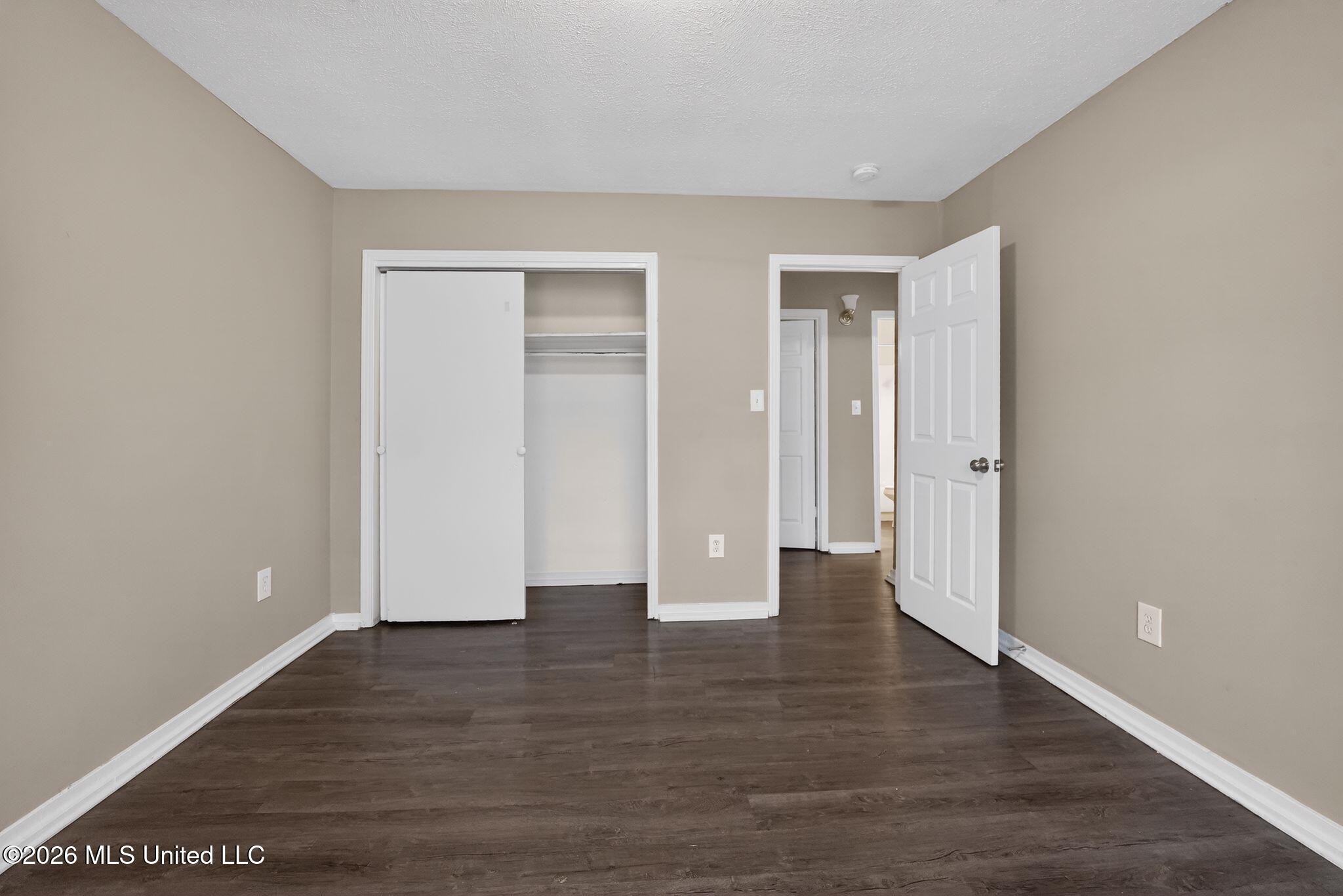 1062 Autumn Street Jackson, MS 39212 - Photo 33 of 41 33_1062_Autumn_St_Jackson_MS_39212-Bedro