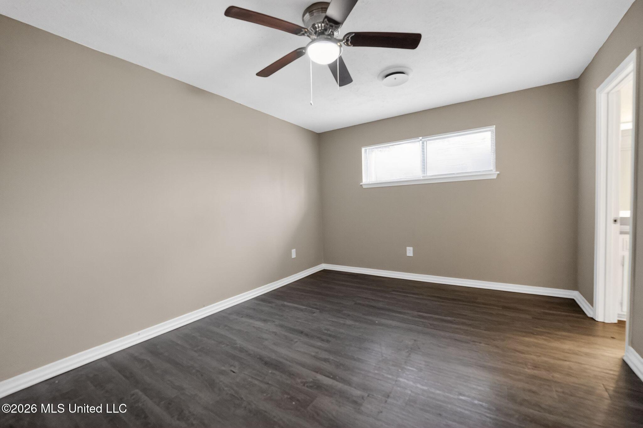 1062 Autumn Street Jackson, MS 39212 - Photo 36 of 41 36_1062_Autumn_St_Jackson_MS_39212-Bedro