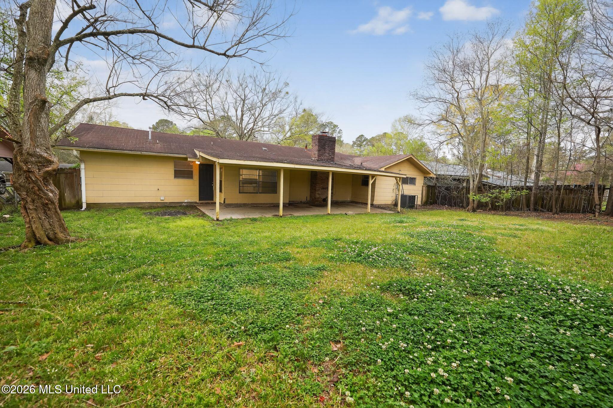 1062 Autumn Street Jackson, MS 39212 - Photo 6 of 41 06_1062_Autumn_St_Jackson_MS_39212-Exter