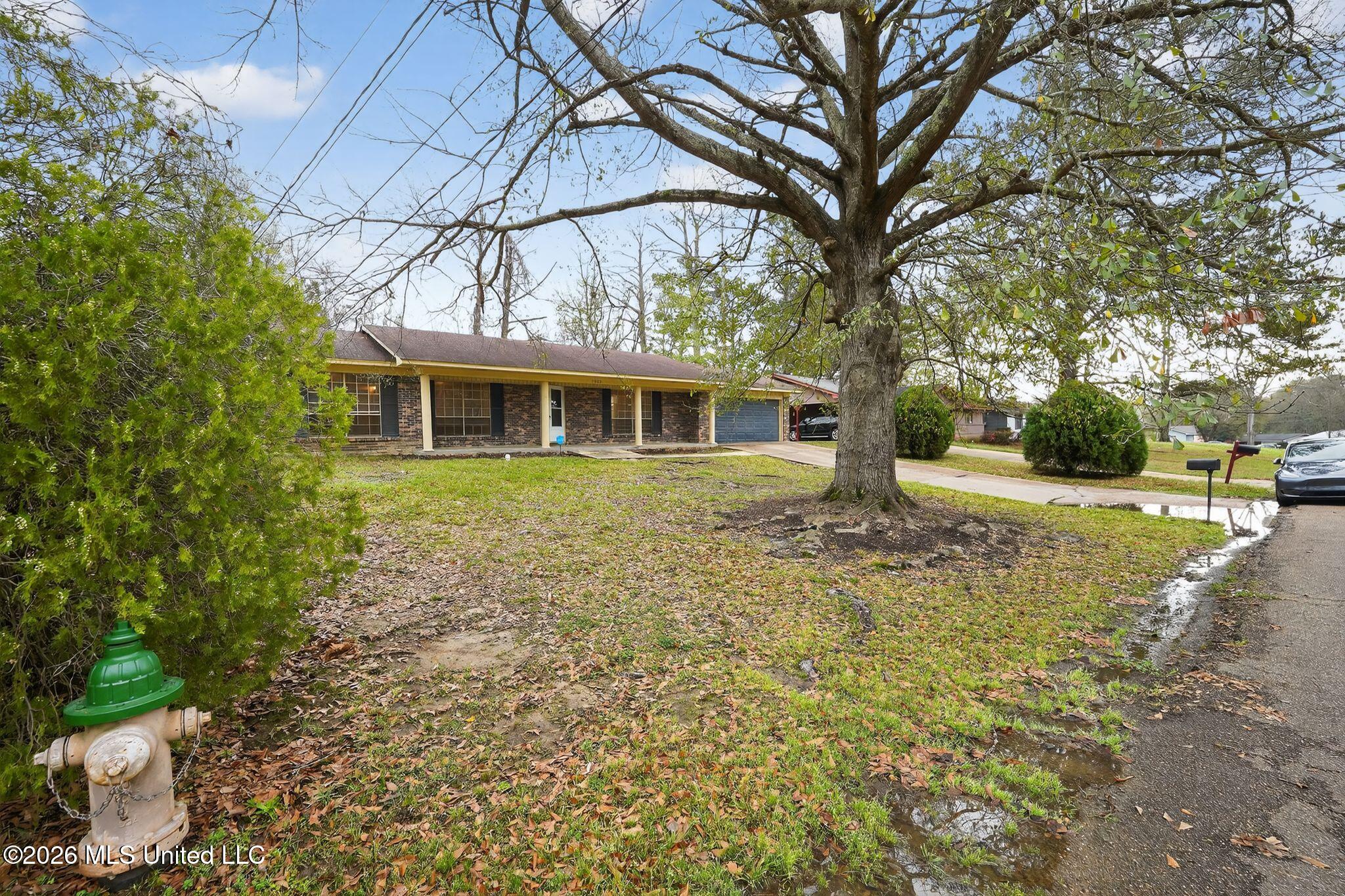 1062 Autumn Street Jackson, MS 39212 - Photo 8 of 41 08_1062_Autumn_St_Jackson_MS_39212-Exter