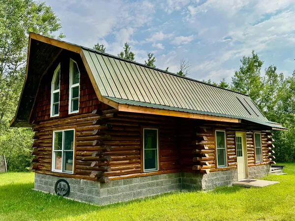$244,900 | 3274 County Road 1, Baudette, MN 56623
