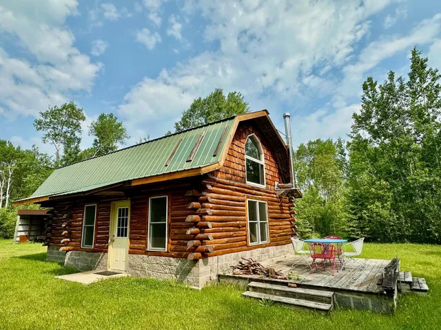 $259,900 | 3274 County Road 1, Baudette, MN 56623